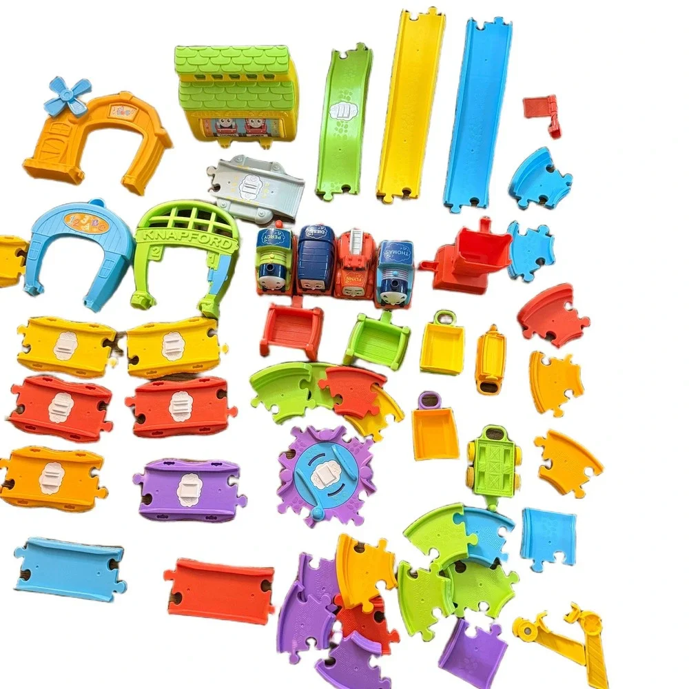 Fisher-Price Thomas & Friends My First Railway Pals Train Track & Vehicle Lot